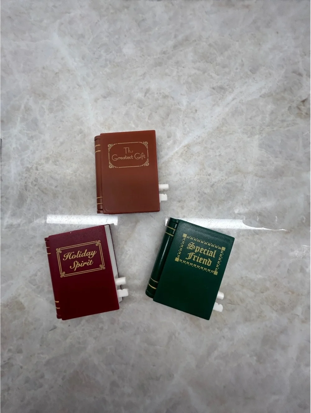 Vintage 1999 Avon